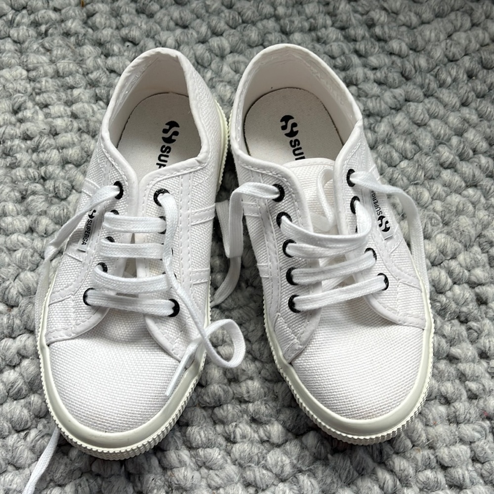 White Superga KIDS used once size US 12